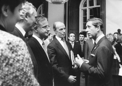 Charles 1995 Charles 1995